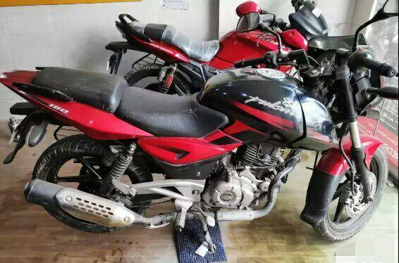 Bajaj Pulsar 180cc 2014