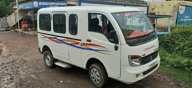 tata magic express van price