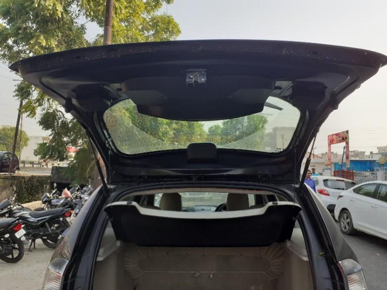 Nissan Terrano XV Premium 110 PS 2013