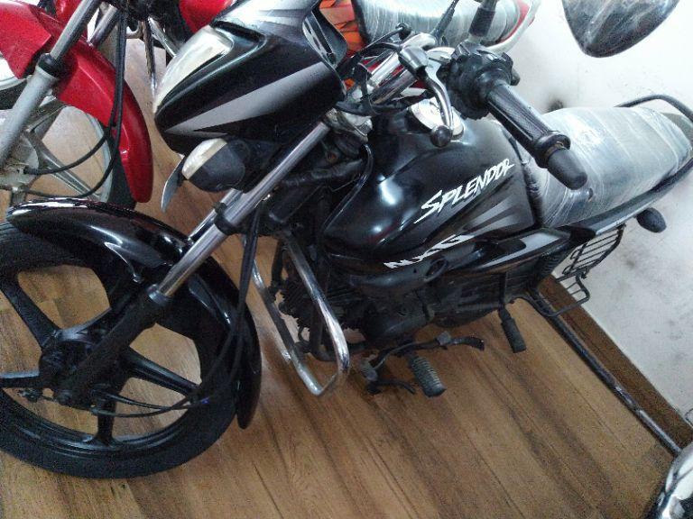 Hero Super Splendor 125cc 2011