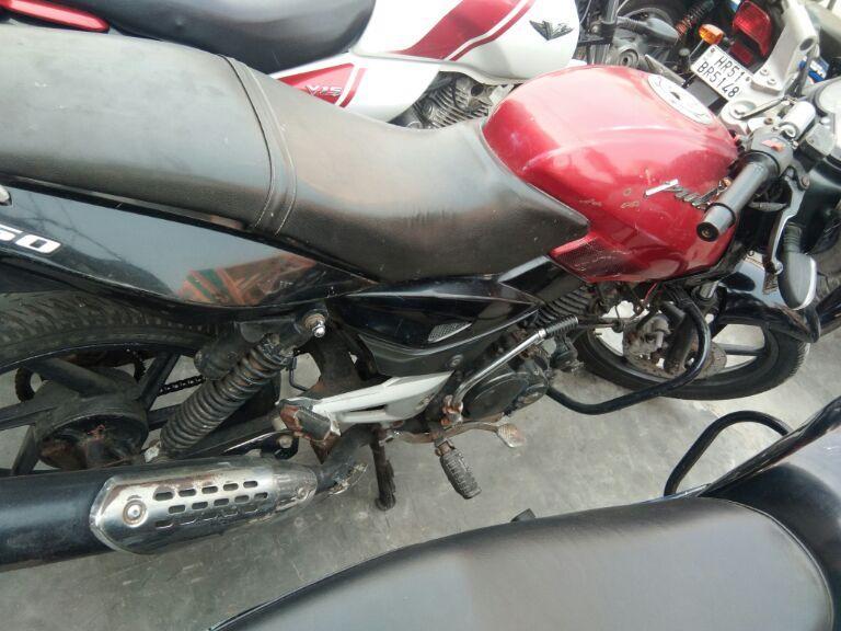 Bajaj Pulsar 150cc 2010