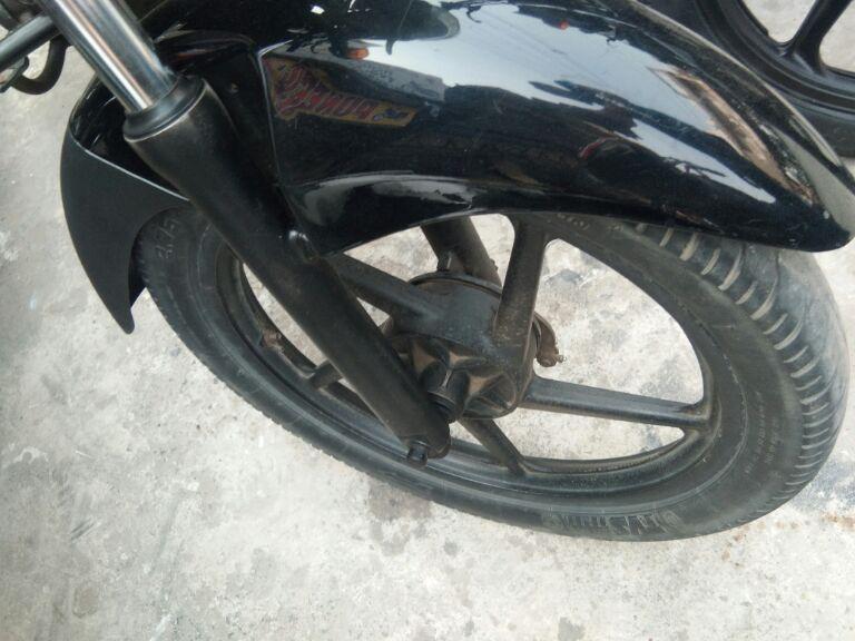 Bajaj Platina 100cc 2011