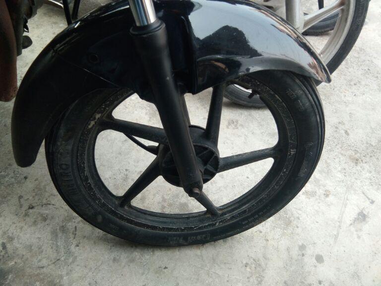 Bajaj Platina 100cc 2011