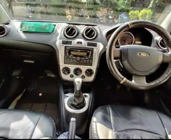 Ford Figo Titanium 1.2 Ti-VCT 2017