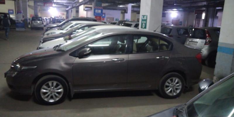 Honda City 1.5 V MT 2013