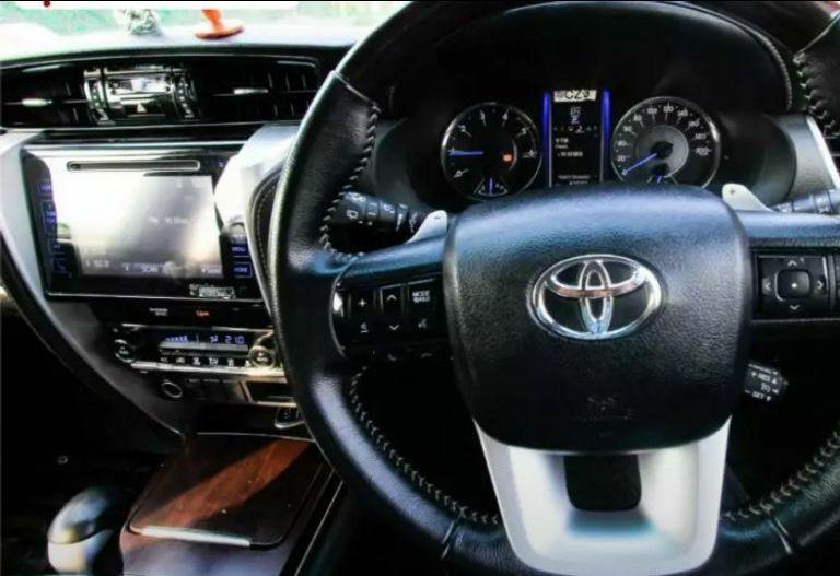 Toyota Fortuner 2.8 4x4 AT 2019