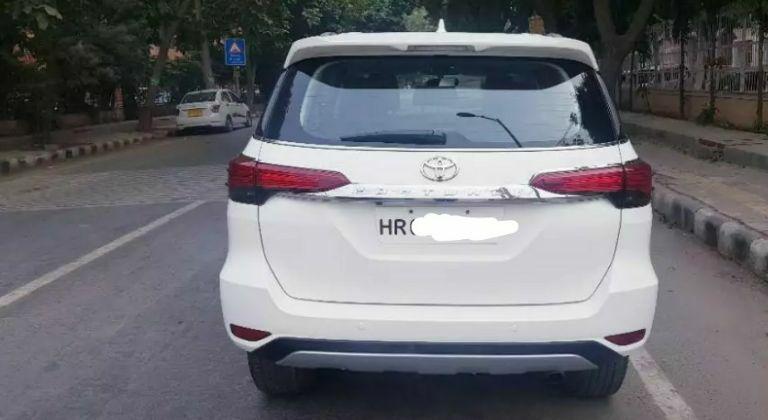 Toyota Fortuner 2.8 4x4 AT 2019