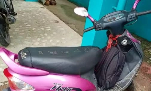 mahindra flyte scooty