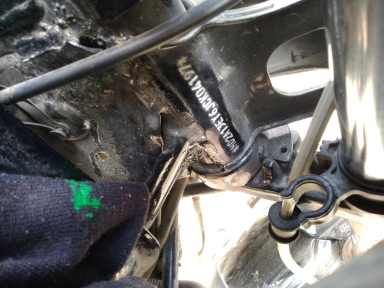 Bajaj Pulsar 220F 2018