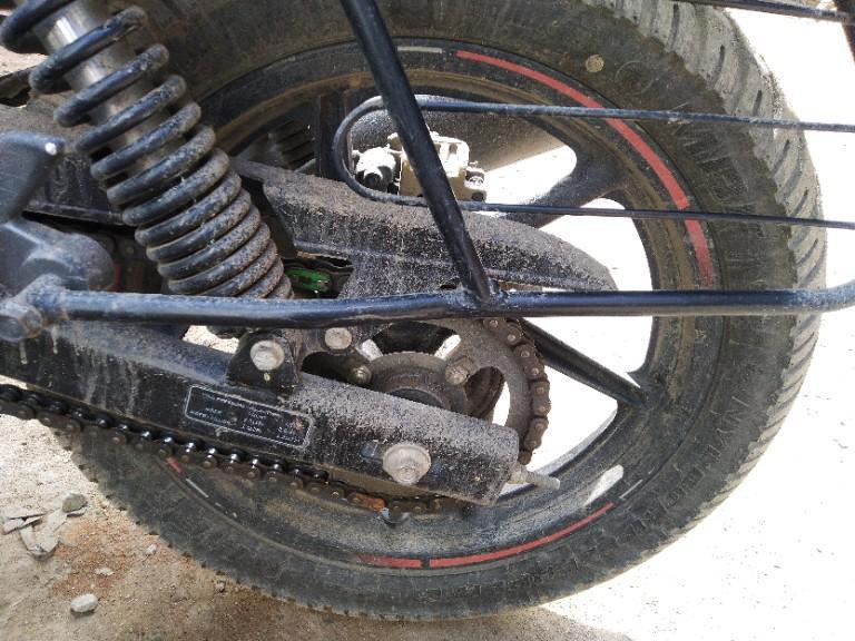 Bajaj Pulsar 220F 2018