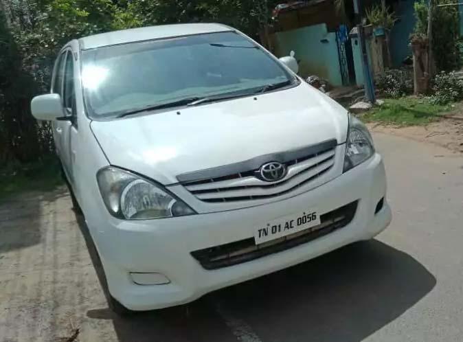 Toyota Innova 2.5 E 7 STR 2006