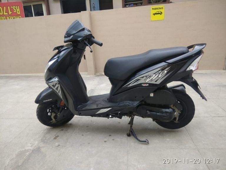 Honda Dio Scooter For Sale In Bangalore Id 1418127089 Droom