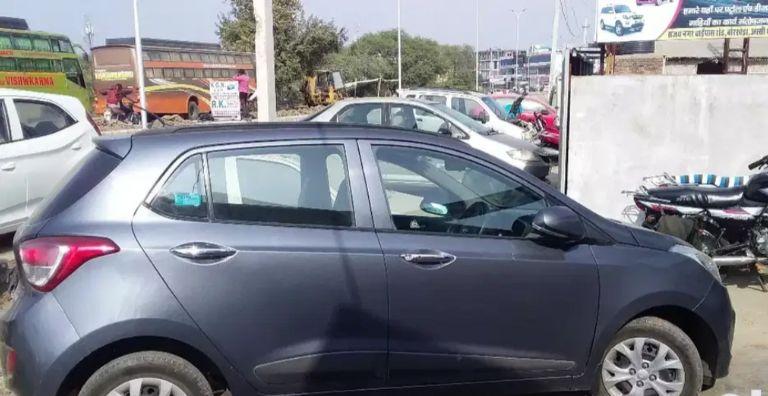 Hyundai Grand i10 1.2 Sportz (O) AT 2014