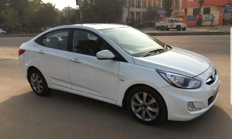 Hyundai Verna 1.6 CRDI SX 2012