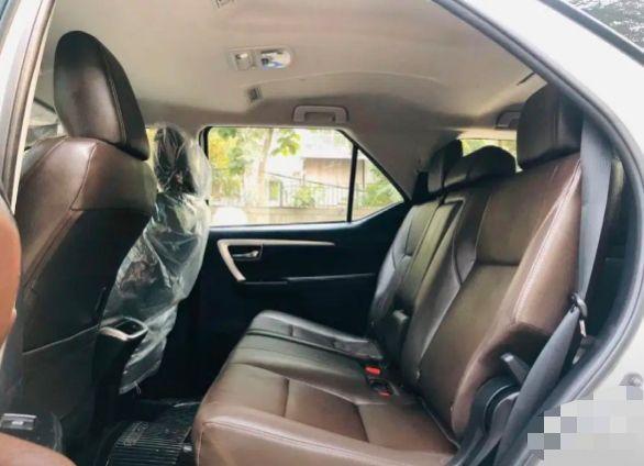 Toyota Fortuner 2.8 4x4 AT 2018