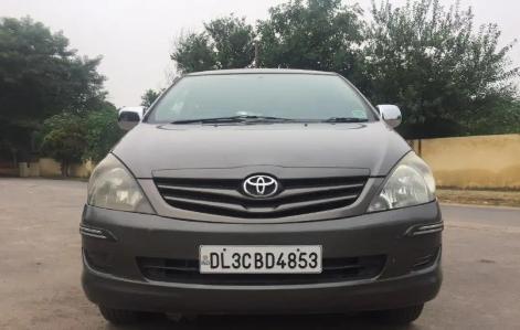 Toyota Innova 2.5 GX 7 STR BS IV 2011