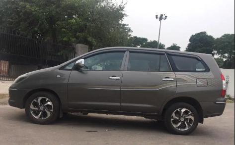Toyota Innova 2.5 GX 7 STR BS IV 2011