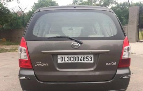 Toyota Innova 2.5 GX 7 STR BS IV 2011