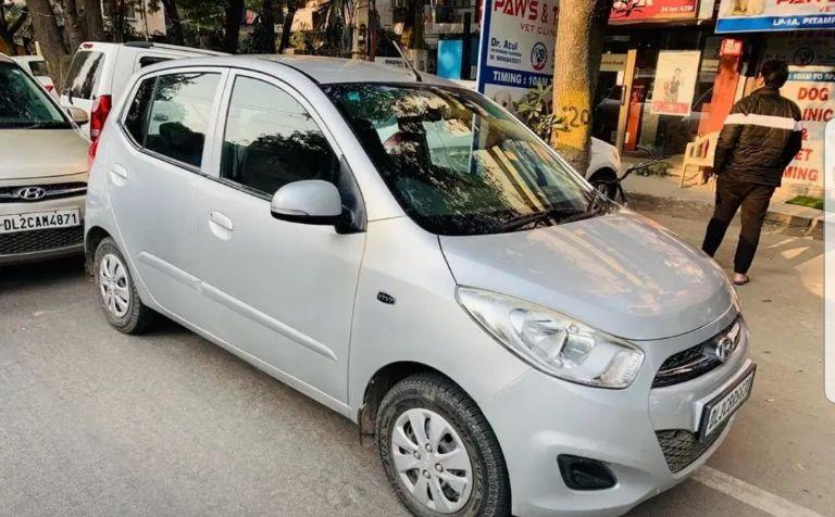 Hyundai i10 Sportz 1.2 AT 2011