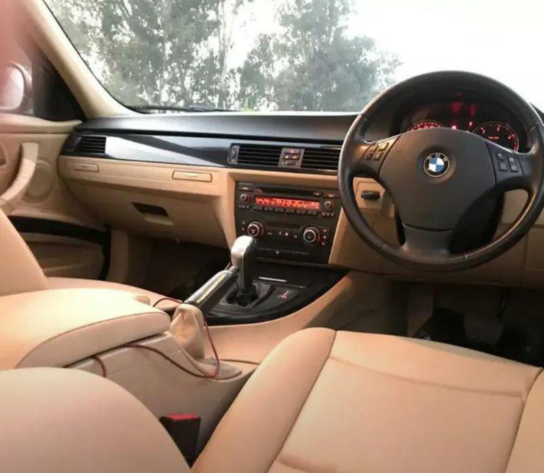 BMW 3 Series 320d 2010