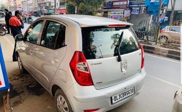 Hyundai i10 Sportz 1.2 AT 2011