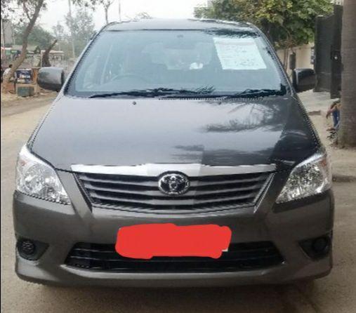 Toyota Innova 2.5 V 8 STR 2012
