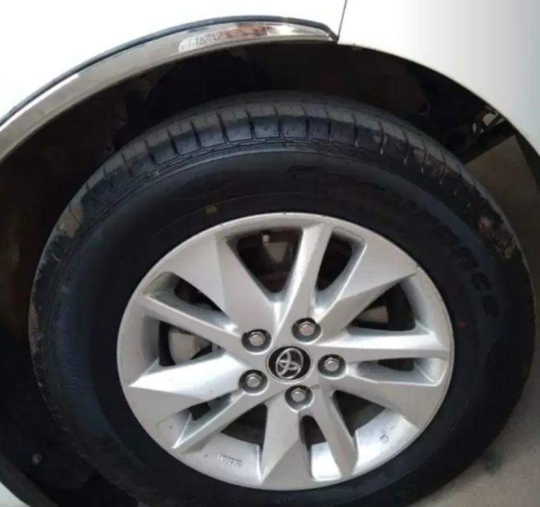 Toyota Innova Crysta 2.4 VX 8 STR 2017