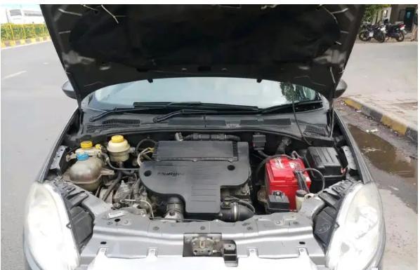 Fiat Linea DYNAMIC 1.3 2011