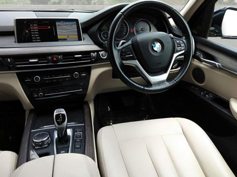 BMW X5 xDrive30d Pure Experience (5 Seater) 2017