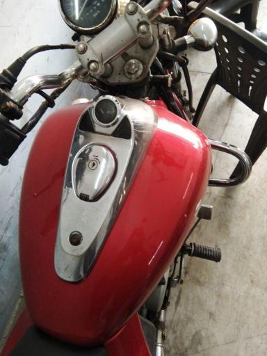 Bajaj Avenger 220cc 2010