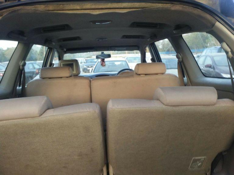 Toyota Innova 2.5 V 8 STR 2010