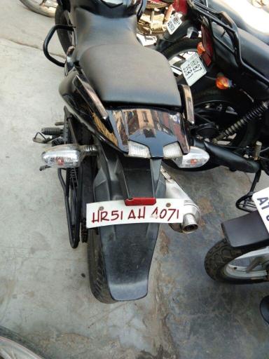 Bajaj Pulsar 220cc 2010