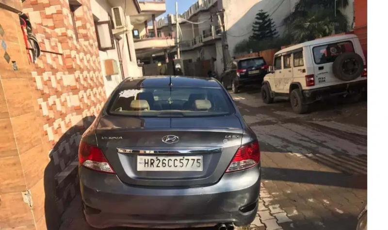 Hyundai Verna 1.6 CRDI S 2013