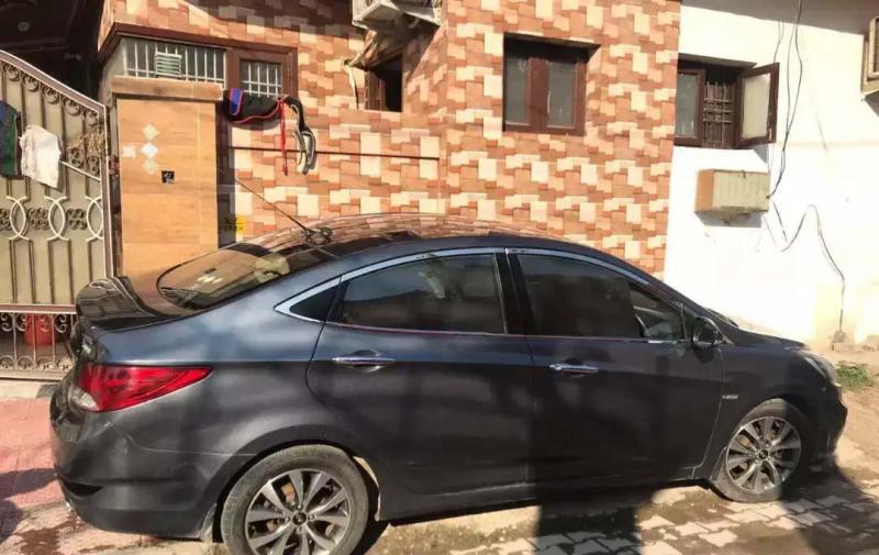 Hyundai Verna 1.6 CRDI S 2013