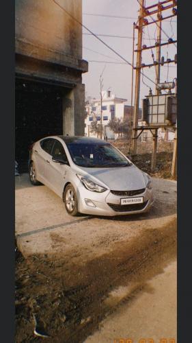 Hyundai Elantra 1.6 SX (O) AT 2013