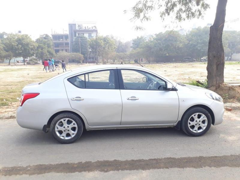 Renault Scala RXL PETROL 2012