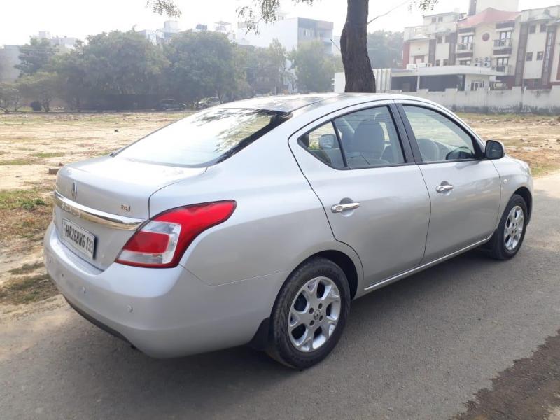 Renault Scala RXL PETROL 2012