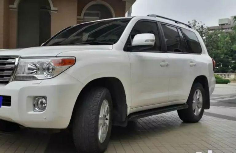 Toyota Land Cruiser LC200 VX 2011