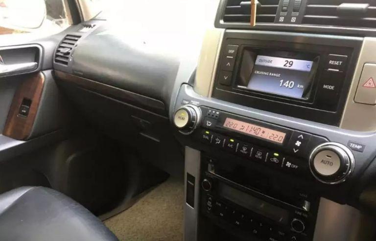 Toyota Land Cruiser LC200 VX 2011