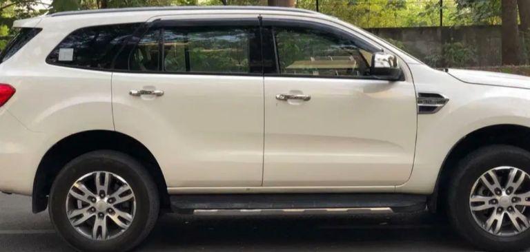 Ford Endeavour Titanium 2.2 4x2 AT 2017