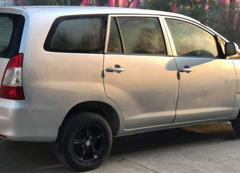 Toyota Innova 2.5 ZX 7 STR BS IV 2010