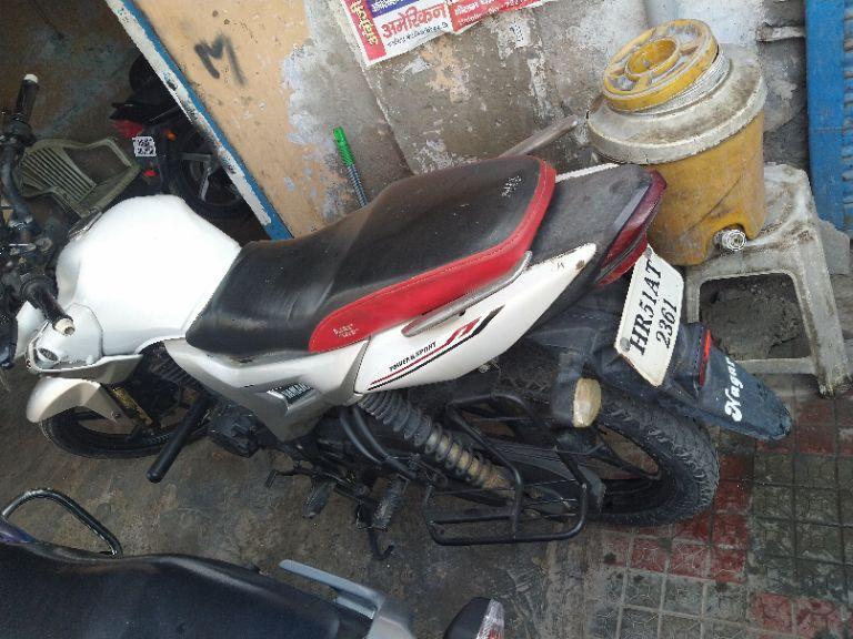 Yamaha SZR 150cc 2012