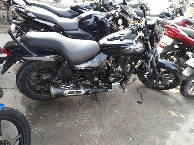 Bajaj Avenger Street 180 2019