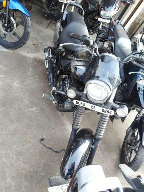 Bajaj Avenger Street 180 2019