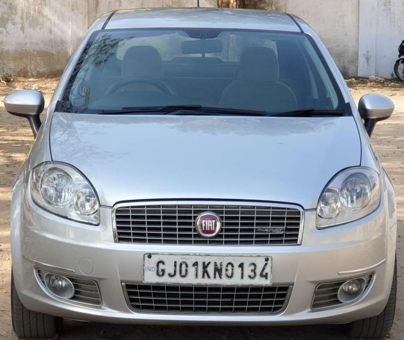 Fiat Linea EMOTION 1.3 2011
