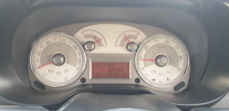 Fiat Linea EMOTION 1.3 2011