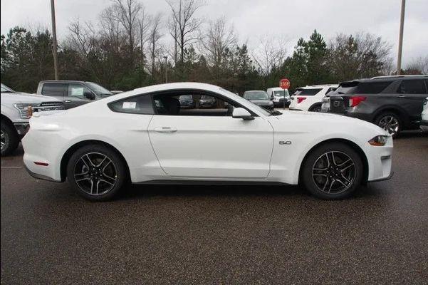 Ford Mustang GT Fastback 5.0L V8 2017
