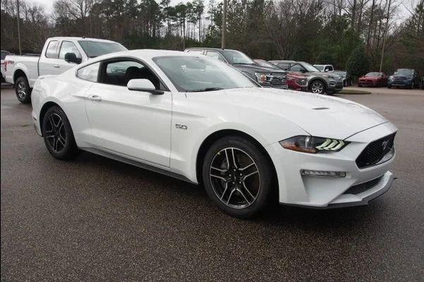 Ford Mustang GT Fastback 5.0L V8 2017