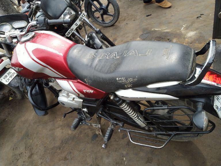 Bajaj V12 125cc 2017