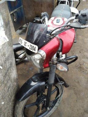 Bajaj V12 125cc 2017